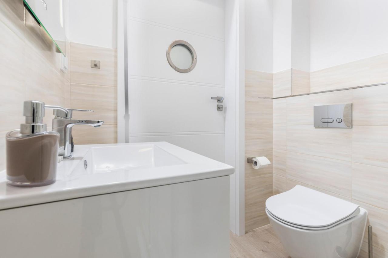 Premium Apartments Lissa By Noclegi Renters 슈비노우이스쳬 외부 사진