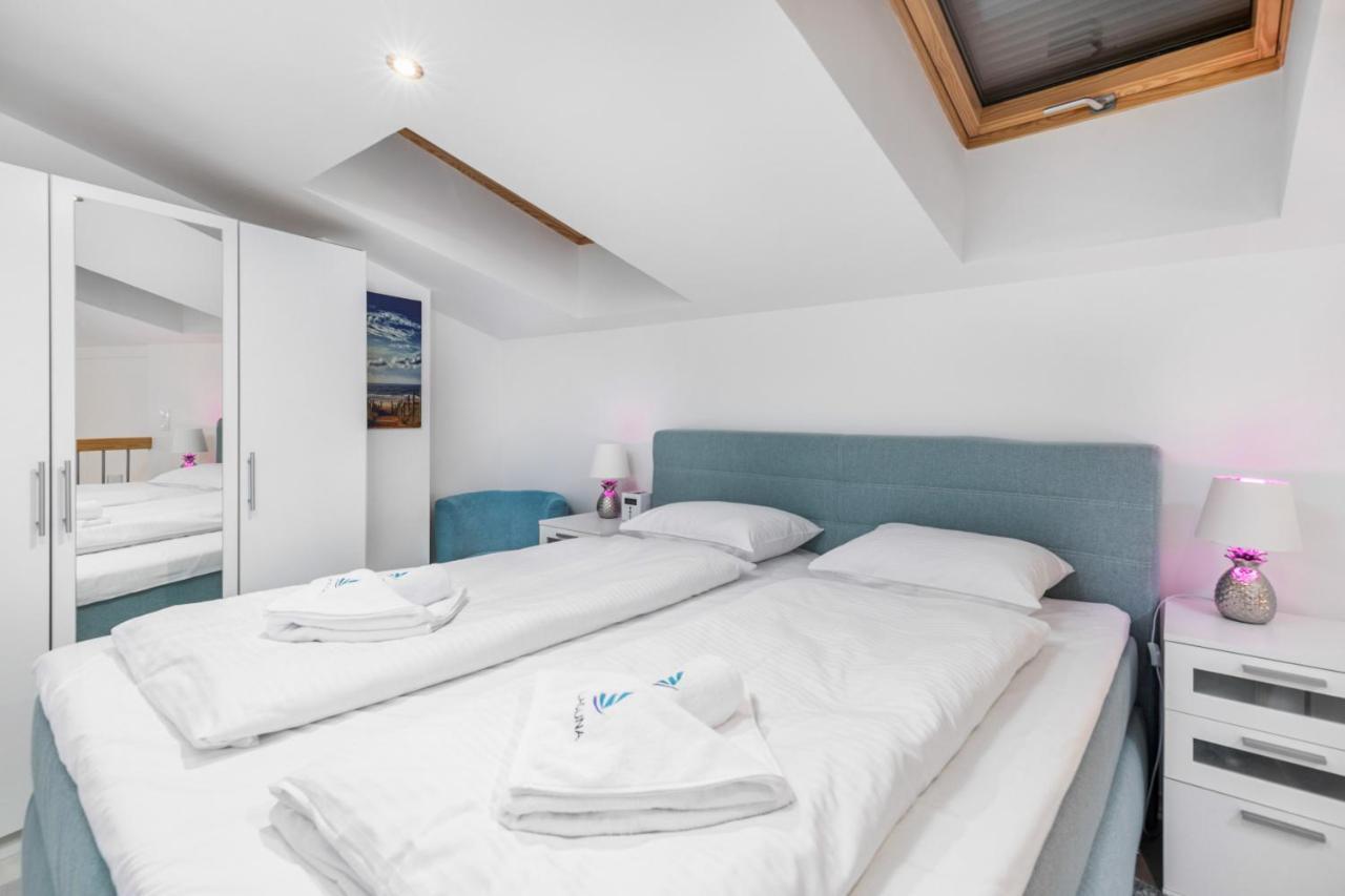 Premium Apartments Lissa By Noclegi Renters 슈비노우이스쳬 외부 사진