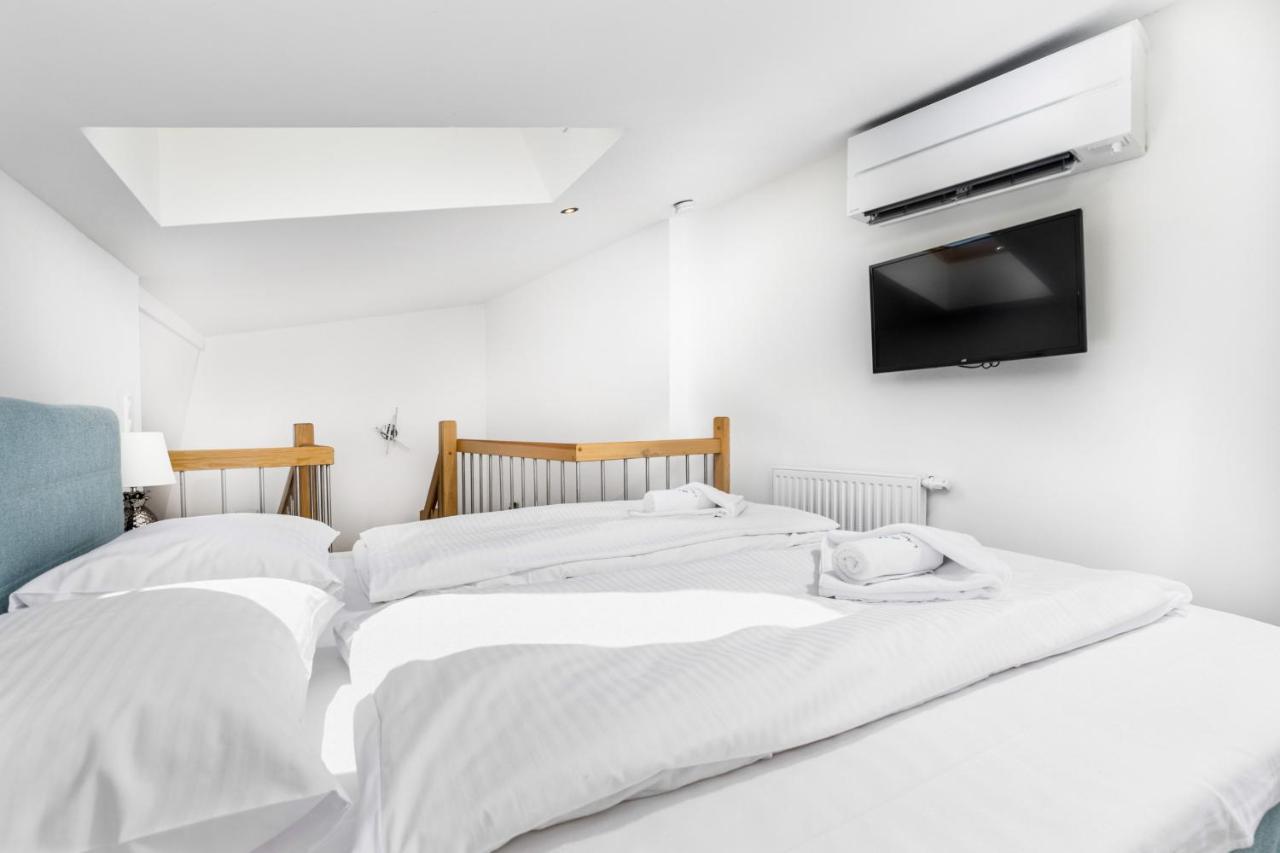Premium Apartments Lissa By Noclegi Renters 슈비노우이스쳬 외부 사진