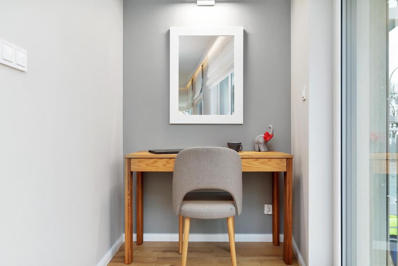Premium Apartments Lissa By Noclegi Renters 슈비노우이스쳬 외부 사진