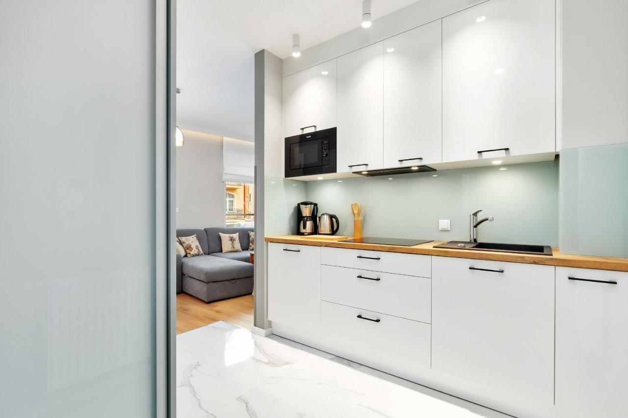 Premium Apartments Lissa By Noclegi Renters 슈비노우이스쳬 외부 사진